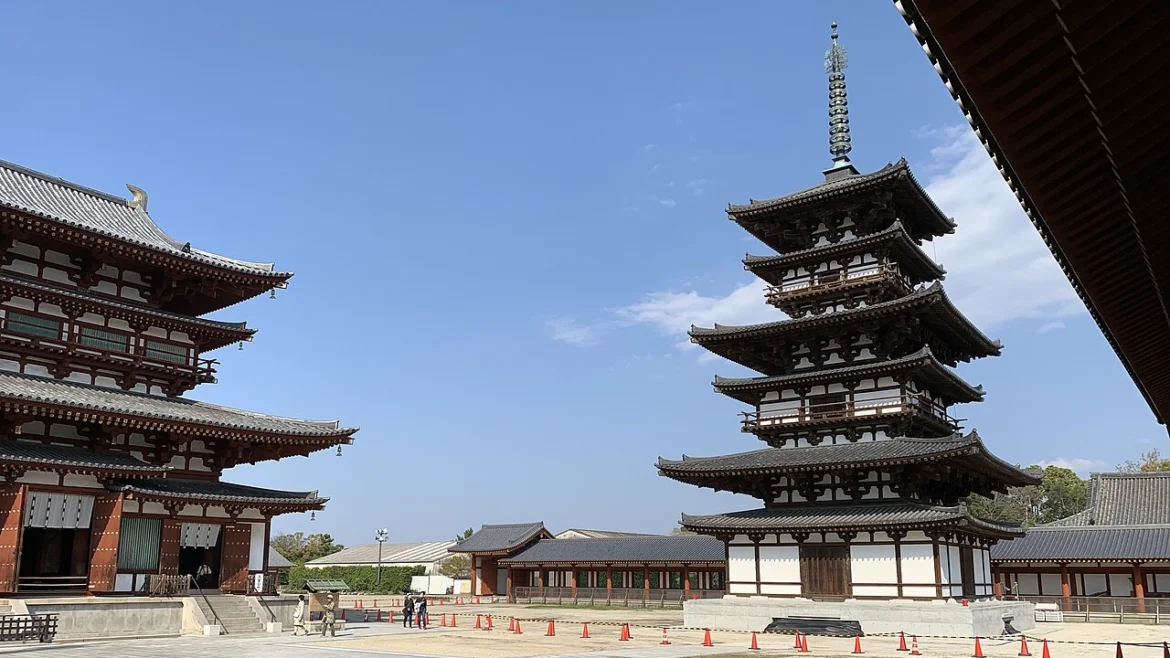 薬師寺東塔